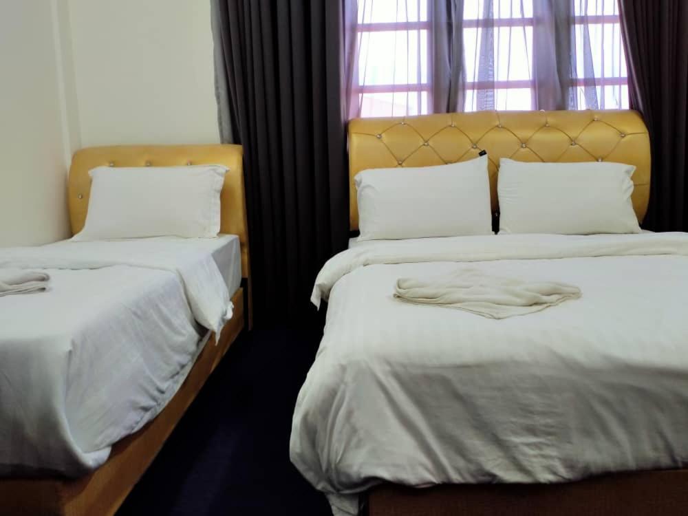 Maidam Inn Jertih المظهر الخارجي الصورة